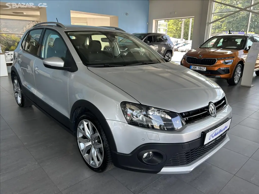 Volkswagen Polo, 1,2 TSI,CROSS,SERVISKA,1.MAJ